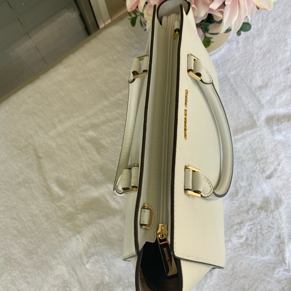 Michael Kors Selma satchel - Picture 2 of 5